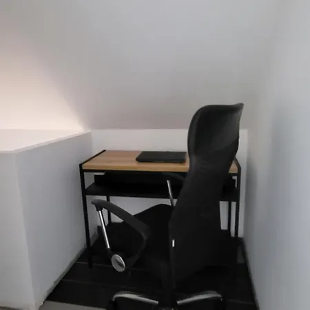 Dans Endroit Atypique Flamets-Fretils